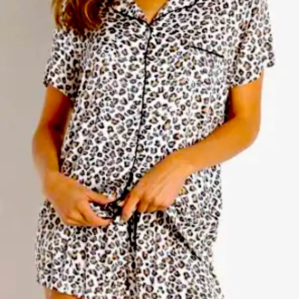 Splendid leopard print pajamas. New with tags. Size Small.